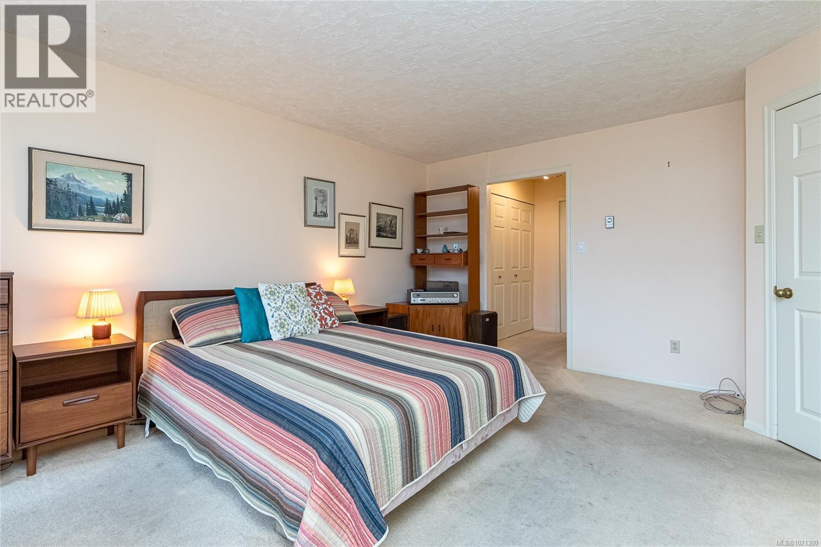 206 2119 Oak Bay Avenue, Oak Bay