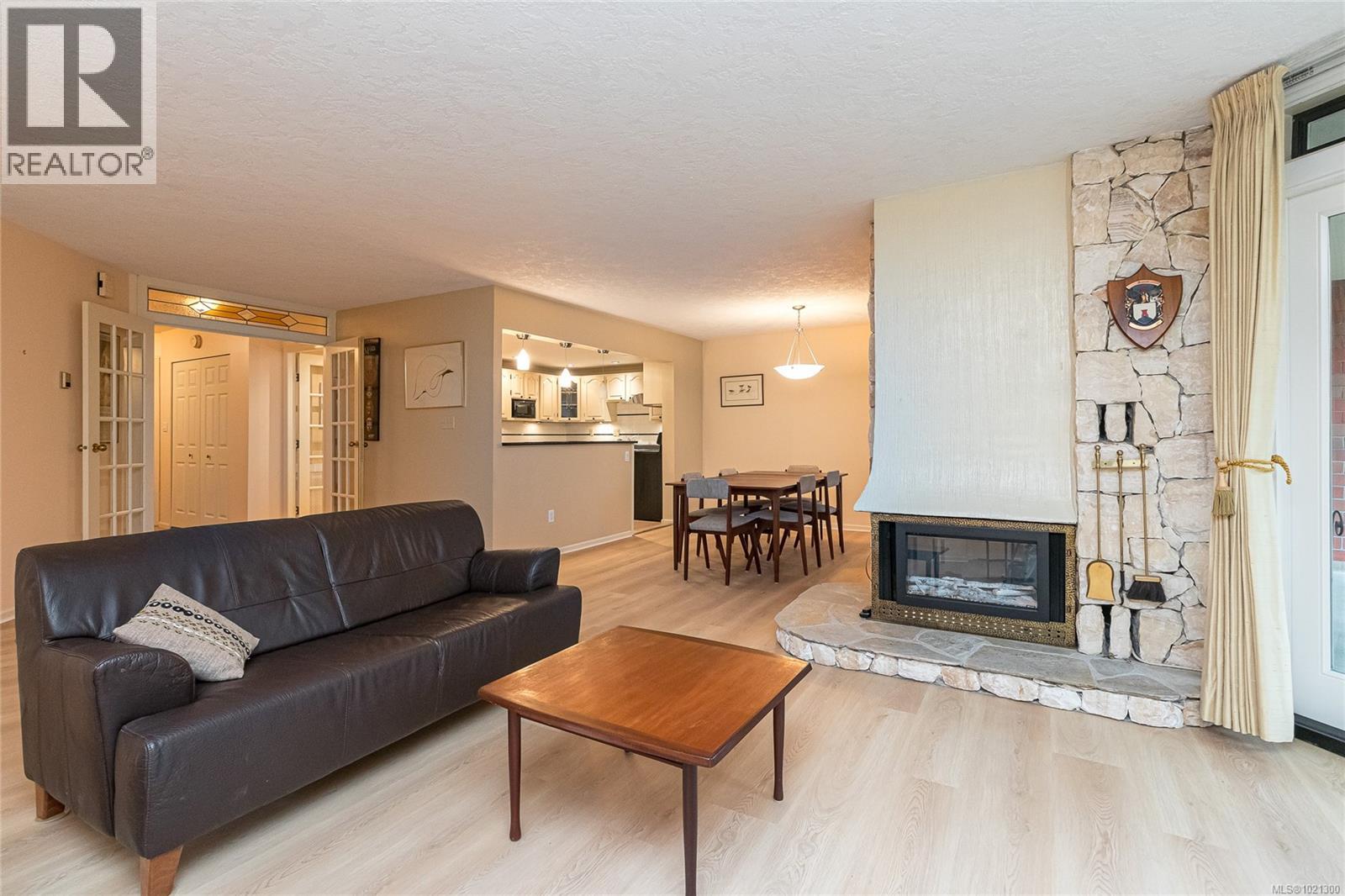 206 2119 Oak Bay Avenue, Oak Bay