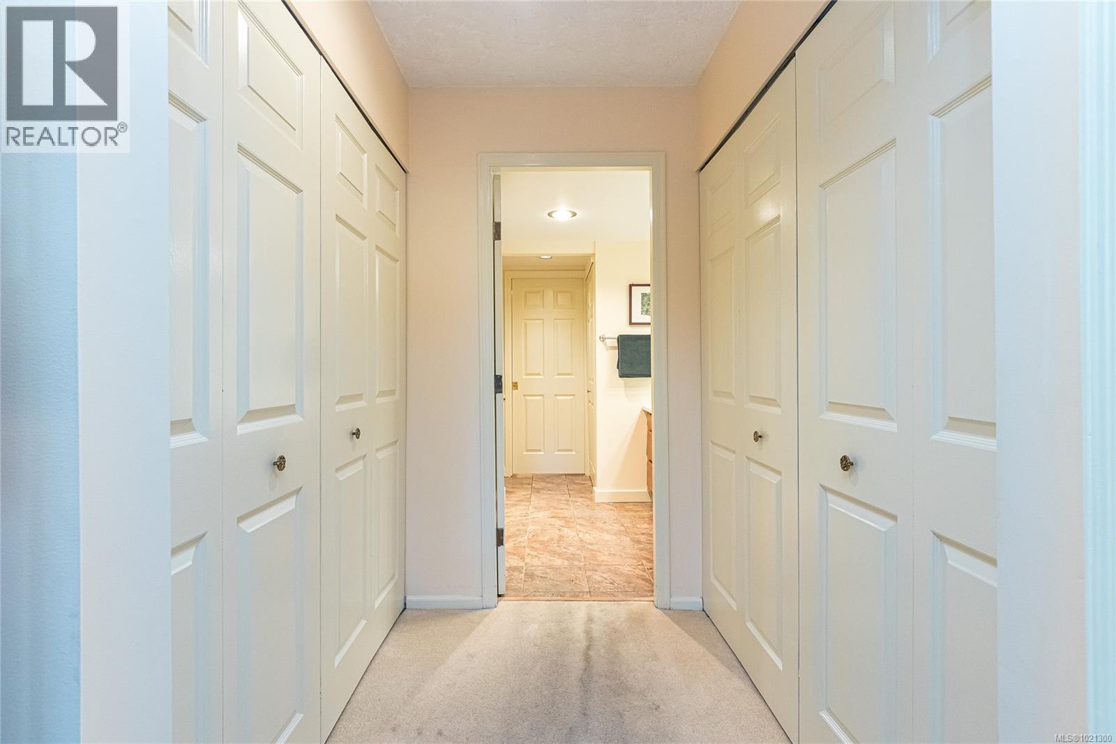 206 2119 Oak Bay Avenue, Oak Bay