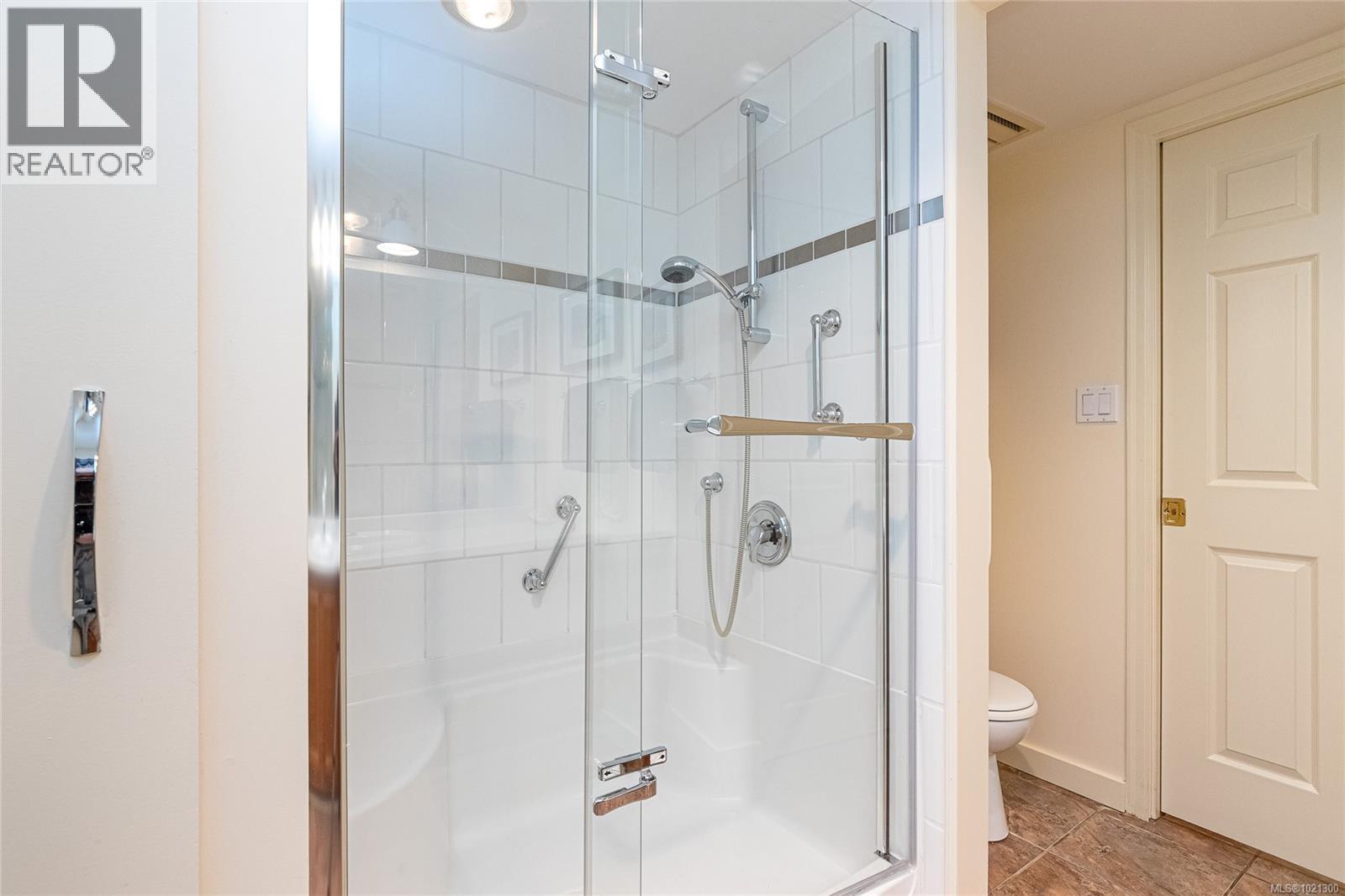 206 2119 Oak Bay Avenue, Oak Bay