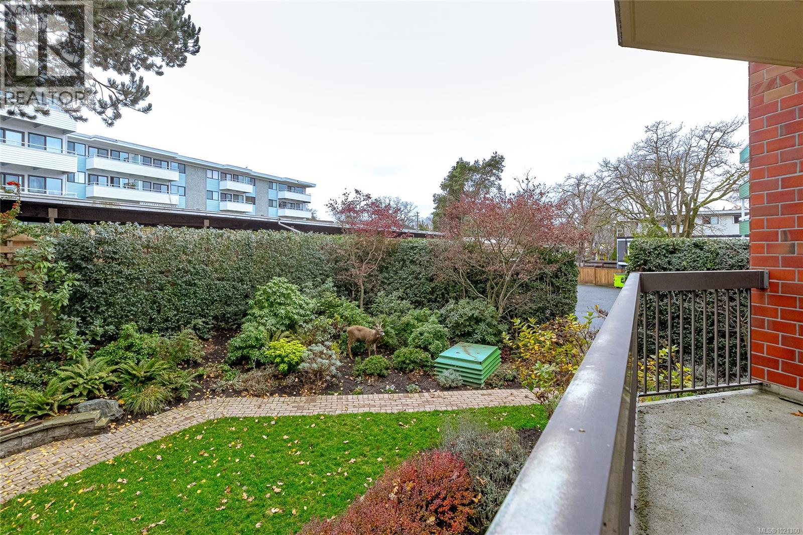 206 2119 Oak Bay Avenue, Oak Bay