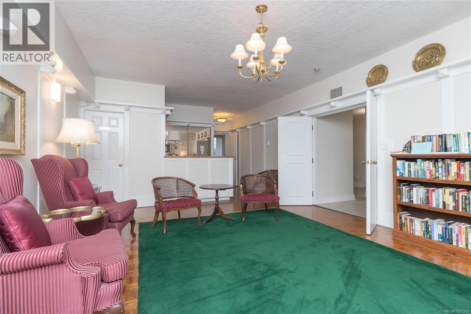 206 2119 Oak Bay Avenue, Oak Bay