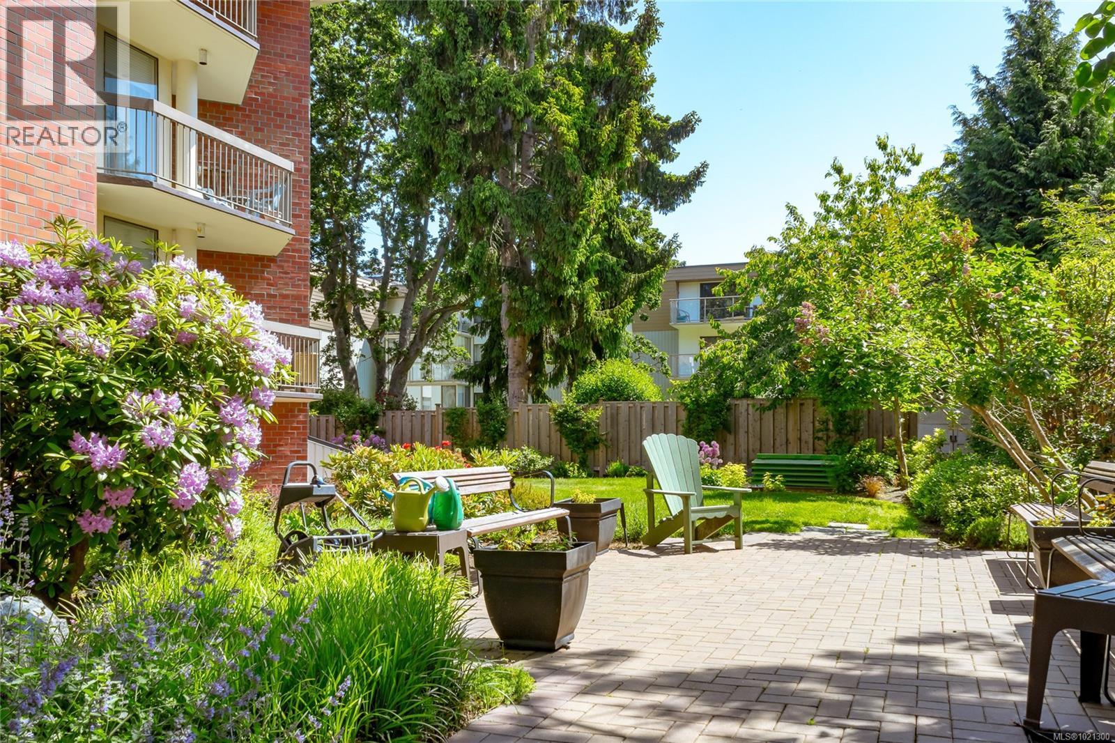 206 2119 Oak Bay Avenue, Oak Bay