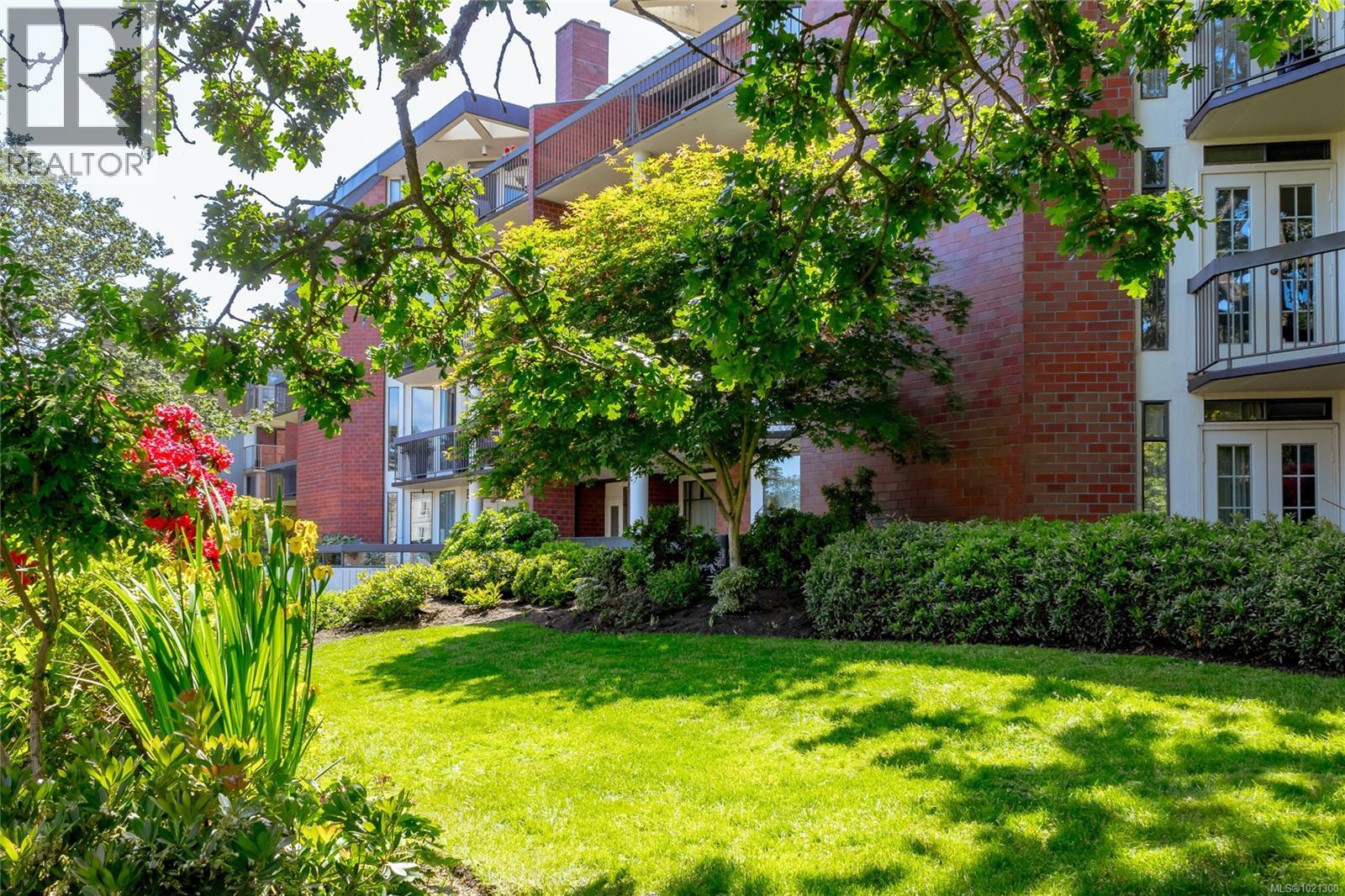 206 2119 Oak Bay Avenue, Oak Bay