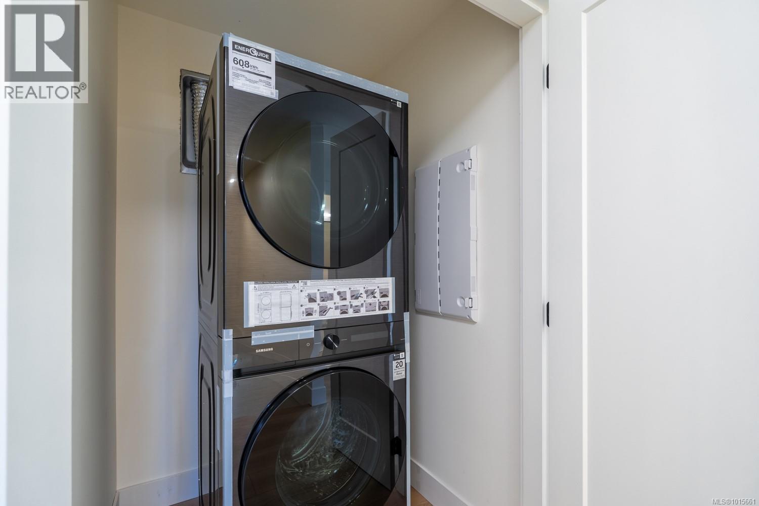 672 Sanderson Rd, Ladysmith