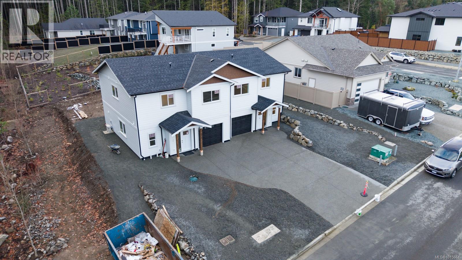 672 Sanderson Rd, Ladysmith