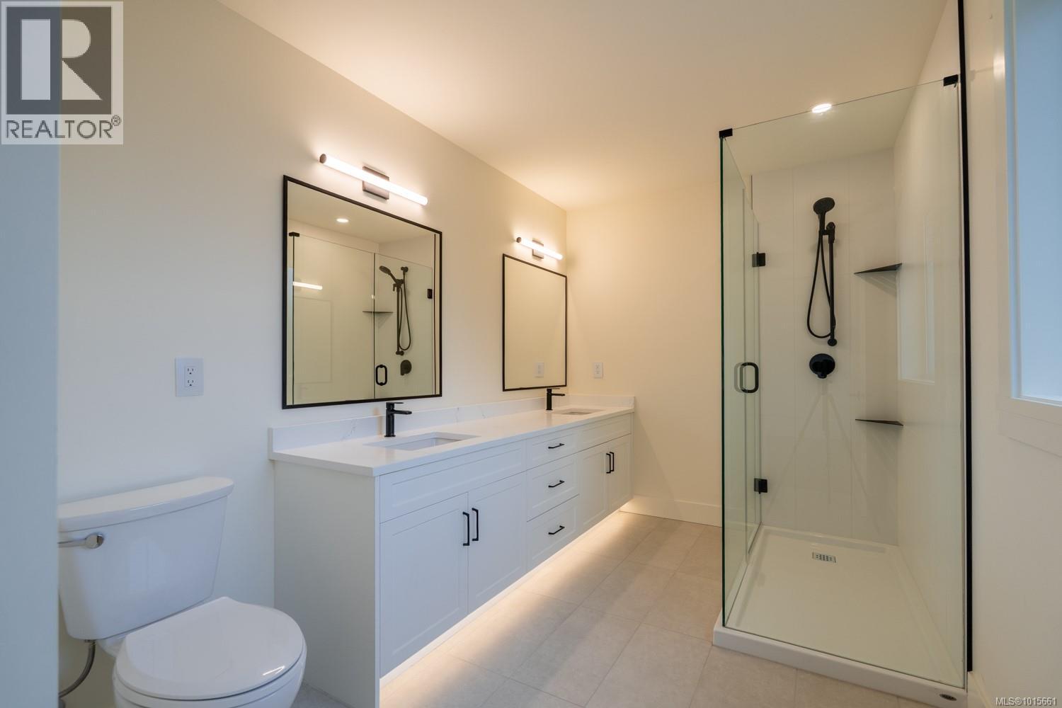 672 Sanderson Rd, Ladysmith