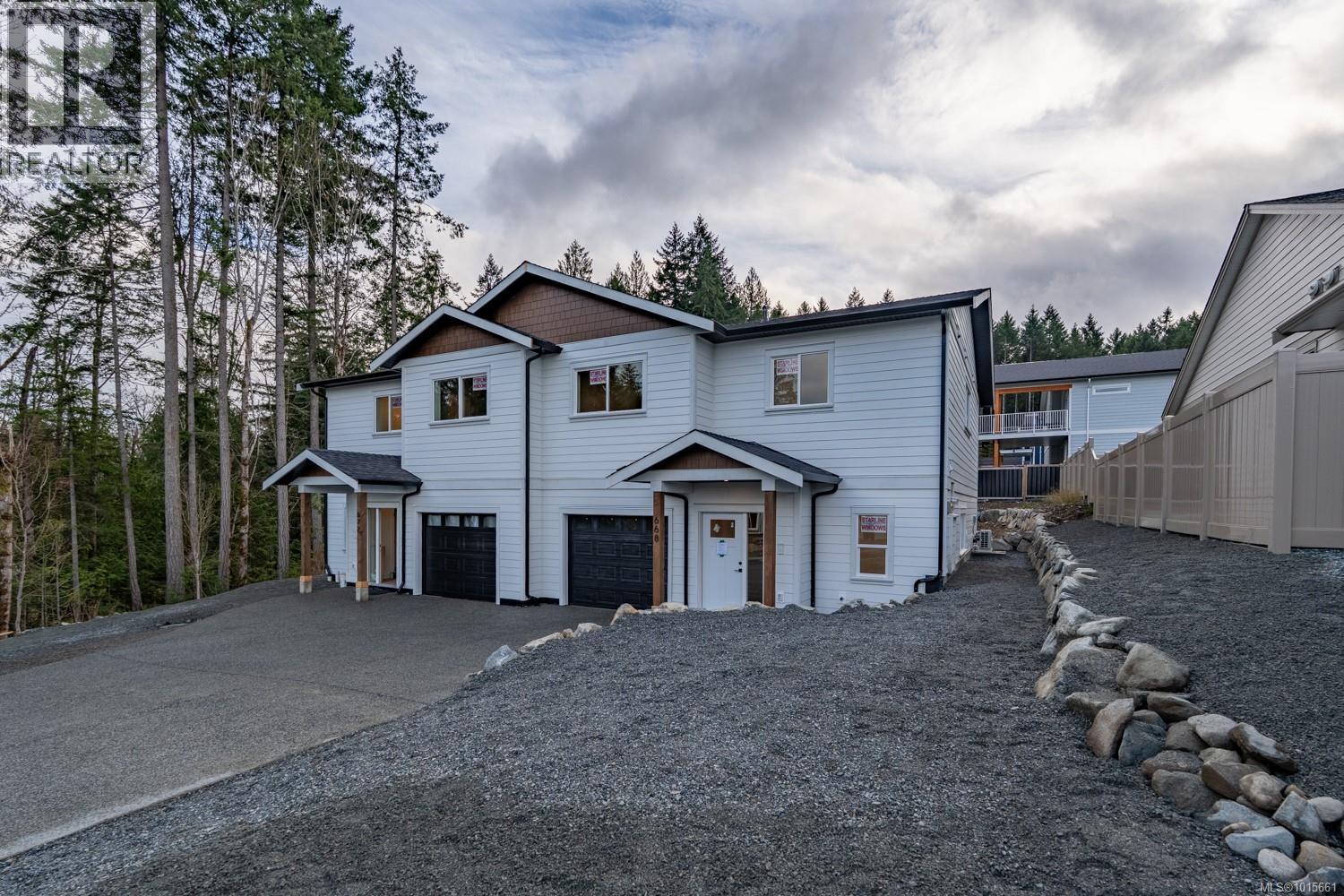 672 Sanderson Rd, Ladysmith