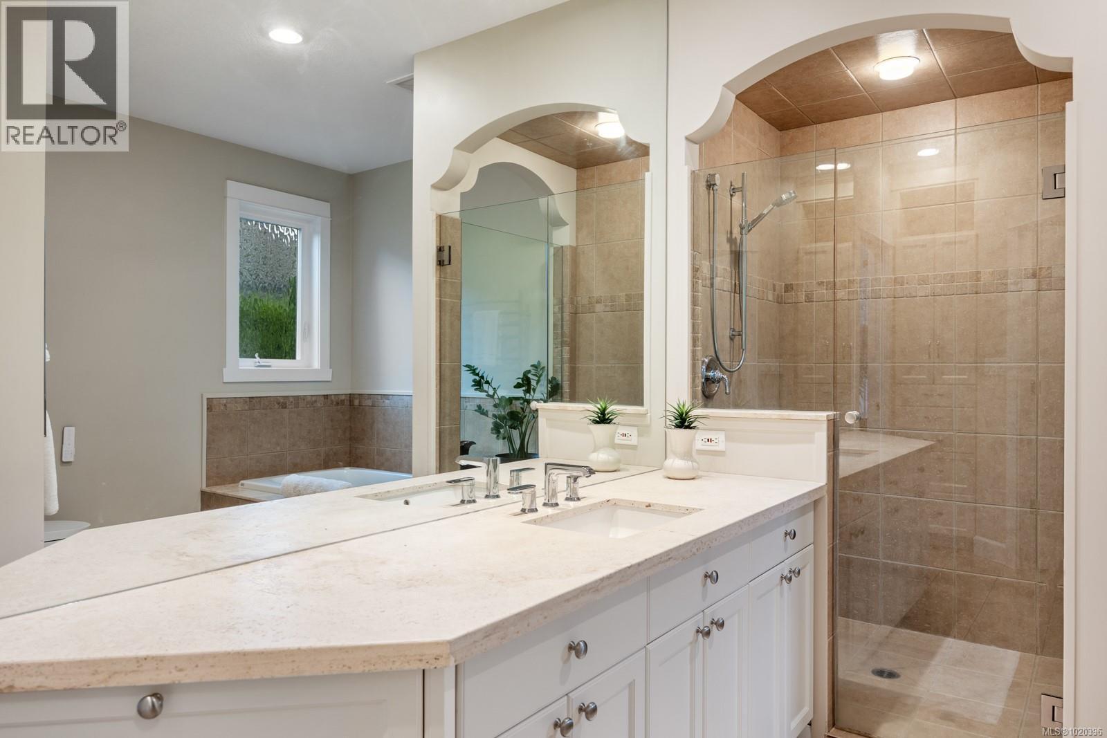 1614 Trumpeter Cres, Courtenay