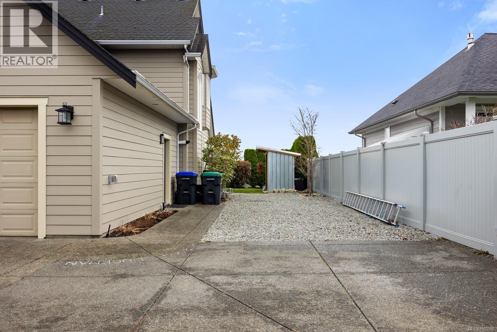 1614 Trumpeter Cres, Courtenay