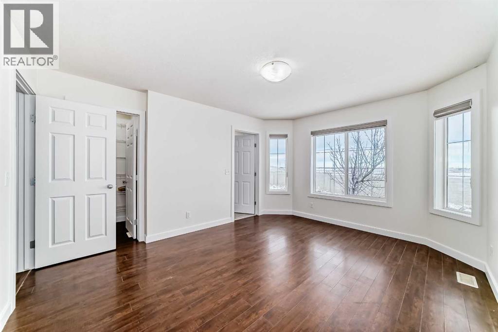 Single Family House Bi-level for Sale in  Saddlebrook Circle NE Saddle Ridge Calgary 