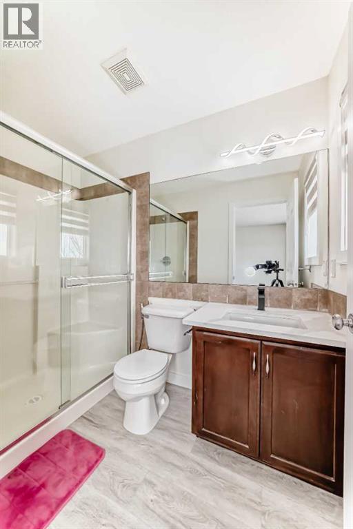 Single Family House Bi-level for Sale in  Saddlebrook Circle NE Saddle Ridge Calgary 