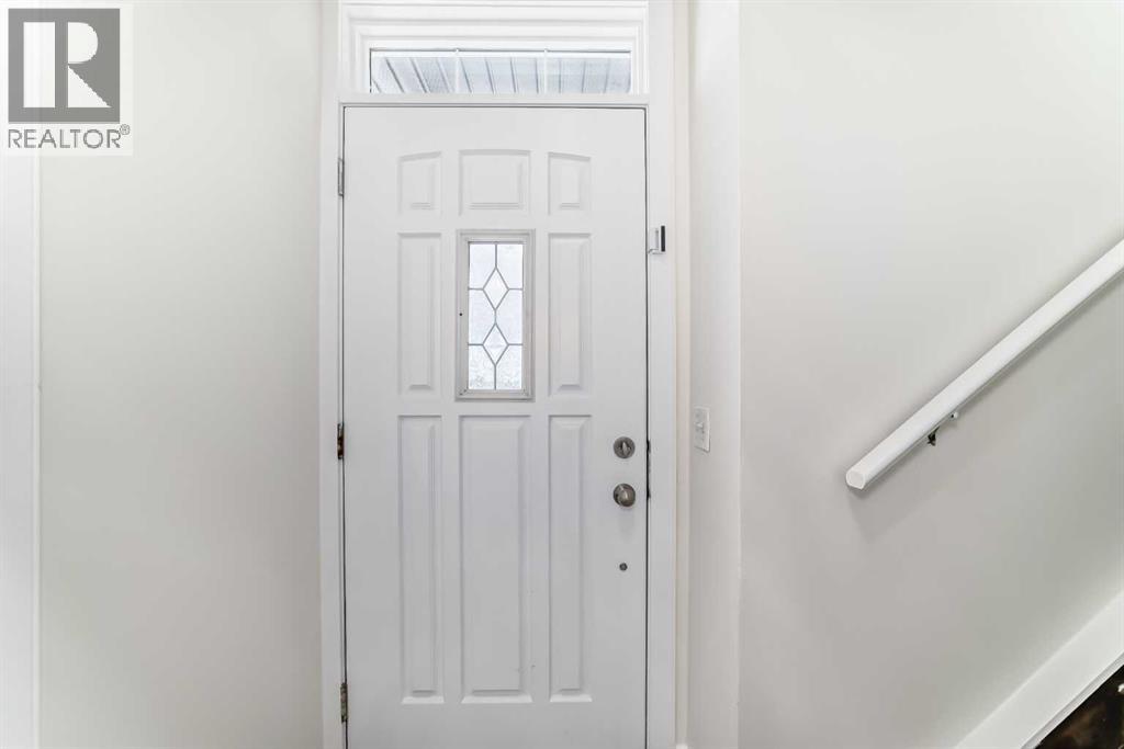 Single Family House Bi-level for Sale in  Saddlebrook Circle NE Saddle Ridge Calgary 