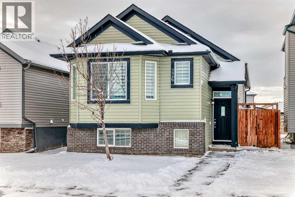 Single Family House Bi-level for Sale in  Saddlebrook Circle NE Saddle Ridge Calgary 