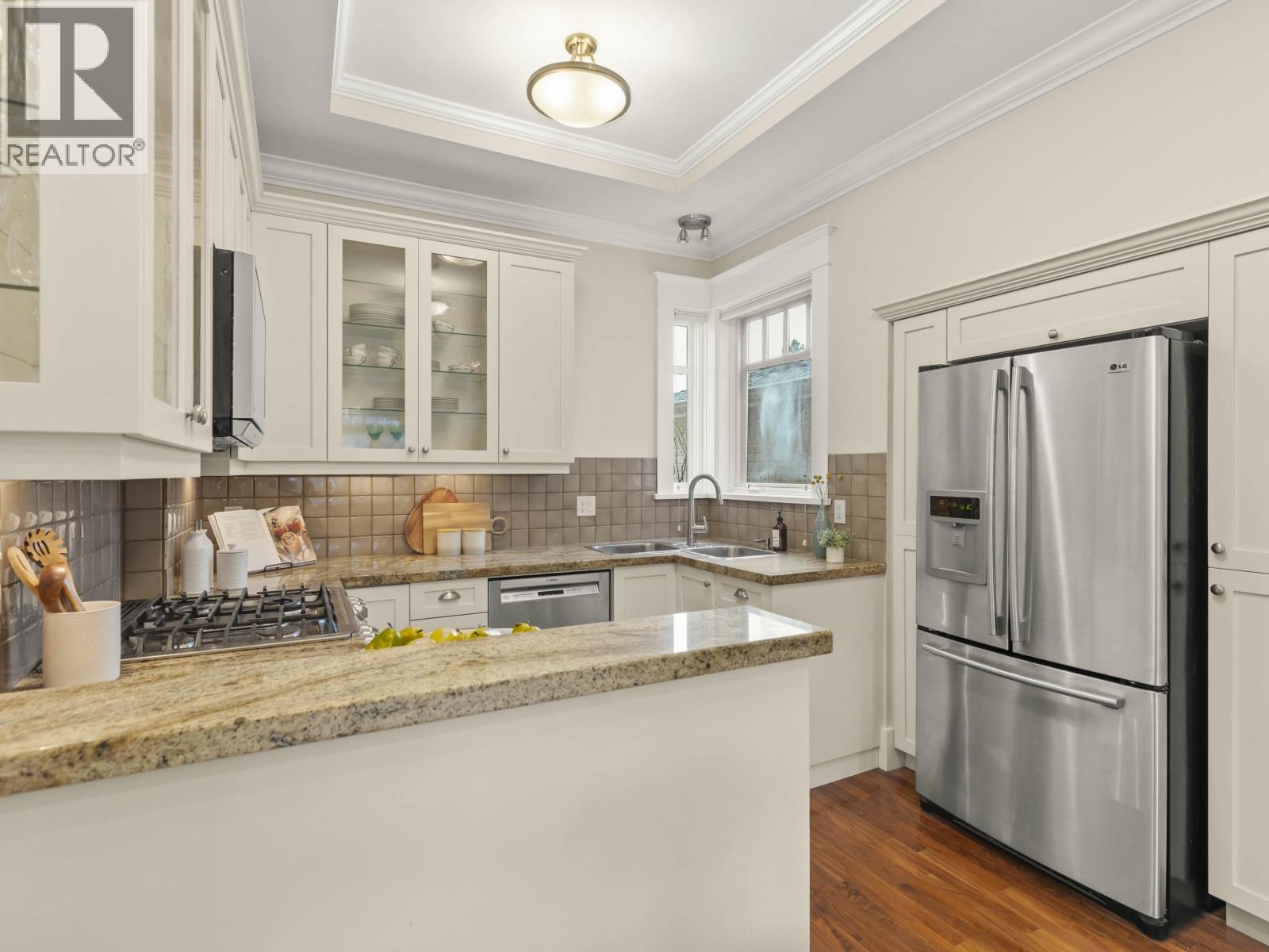 3540 W 5TH AVENUE, Vancouver