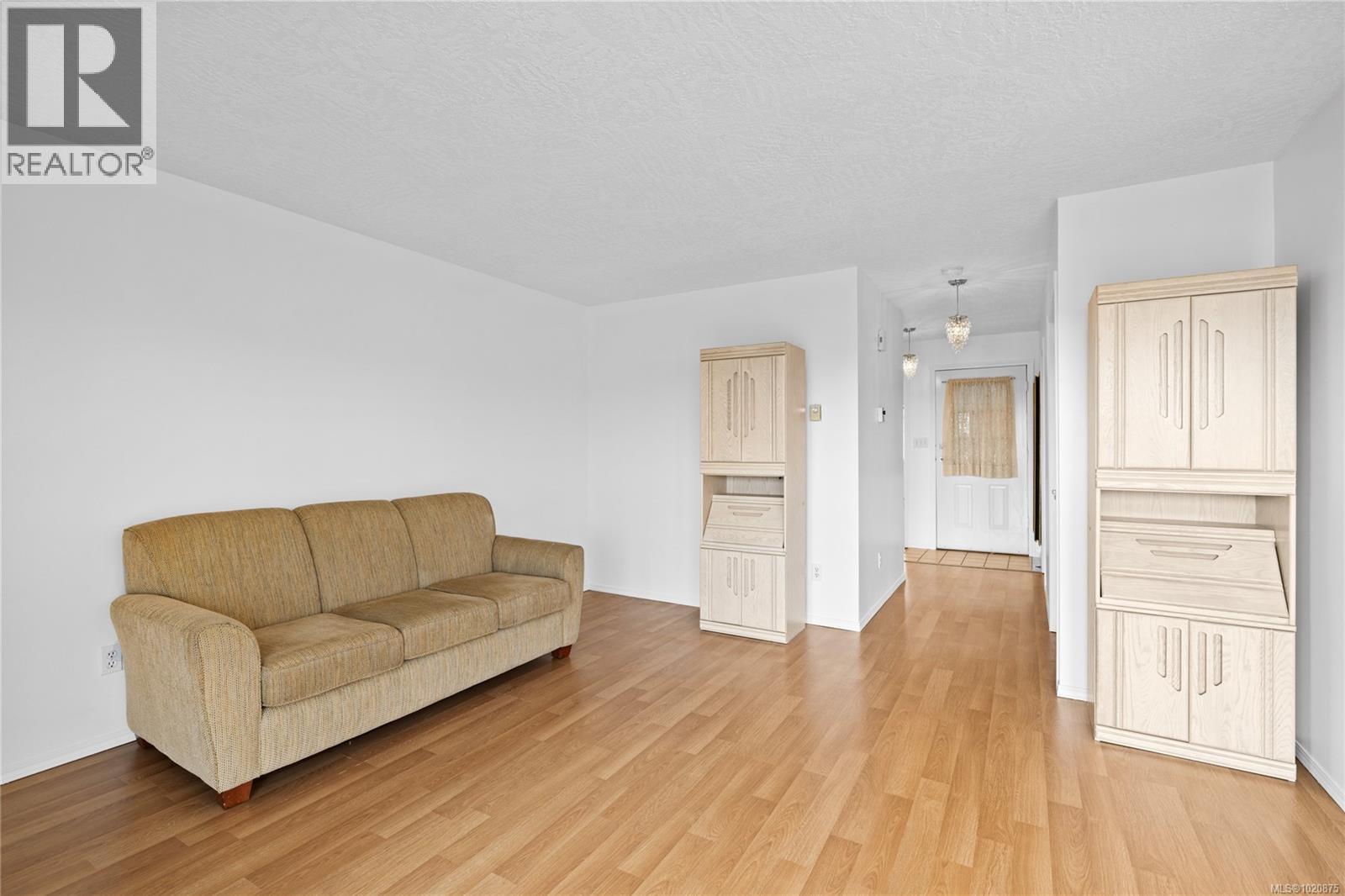 3 100 First Ave, Ladysmith