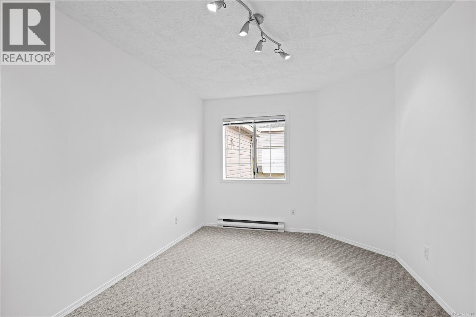 3 100 First Ave, Ladysmith