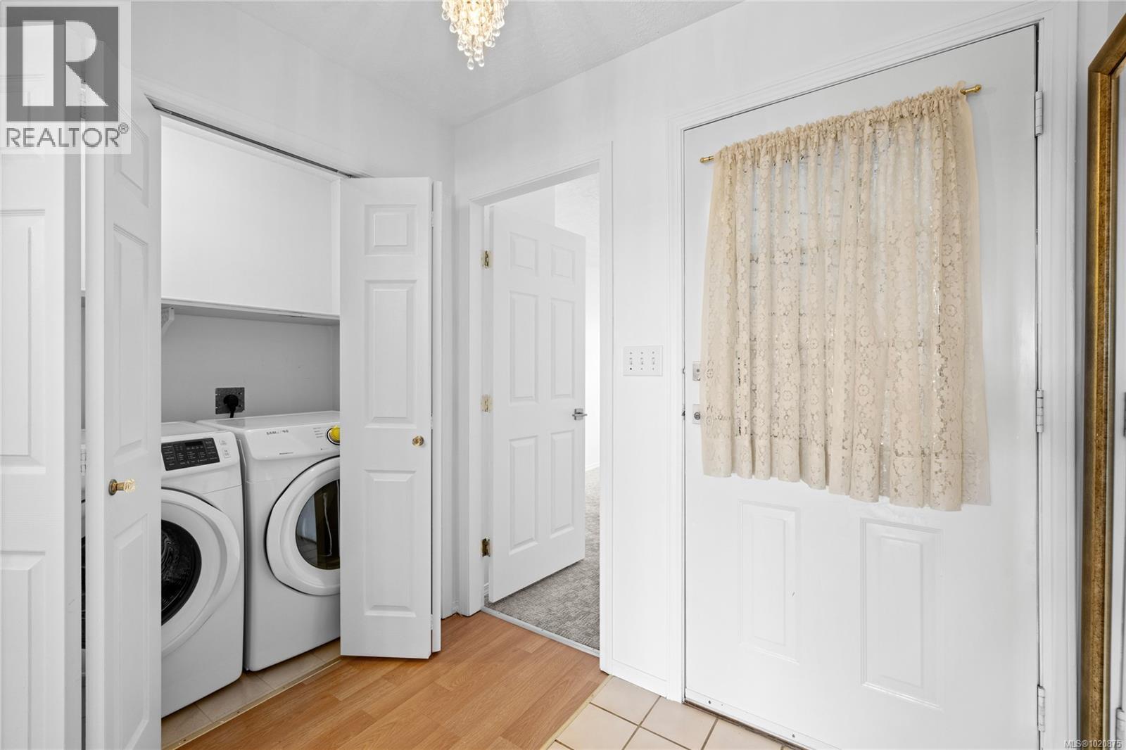 3 100 First Ave, Ladysmith