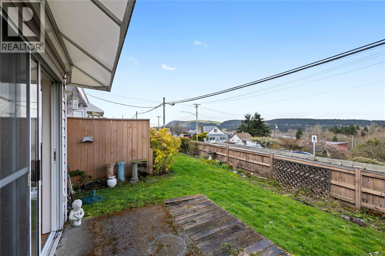 3 100 First Ave, Ladysmith