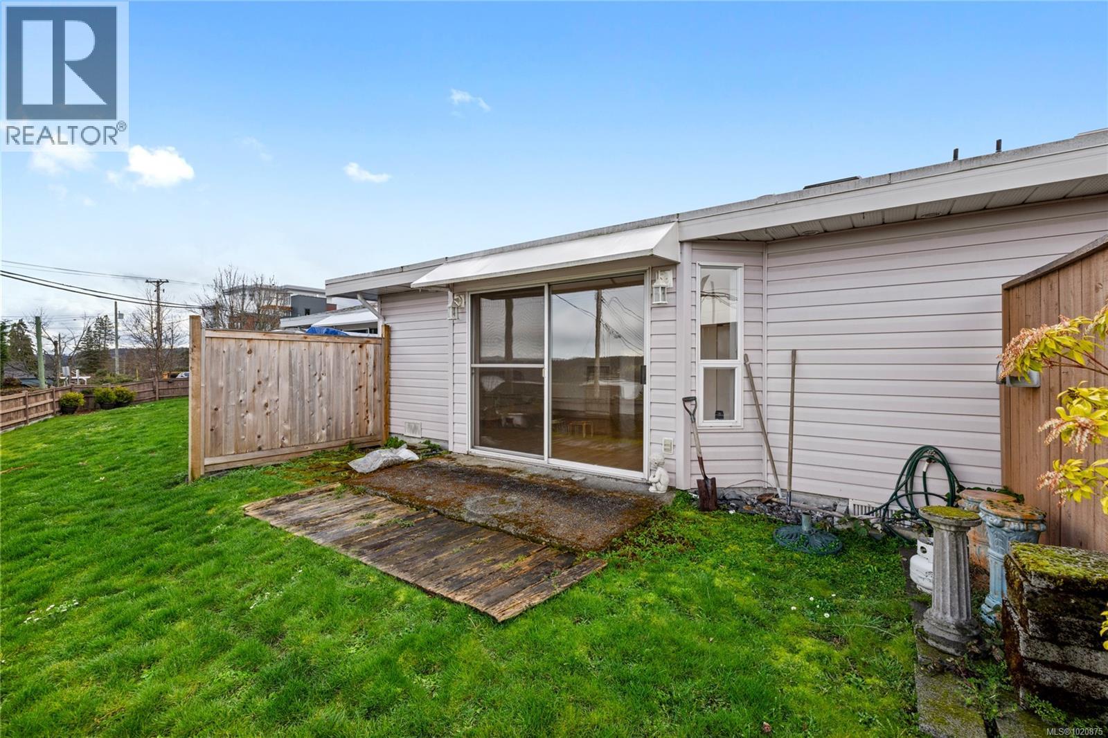 3 100 First Ave, Ladysmith
