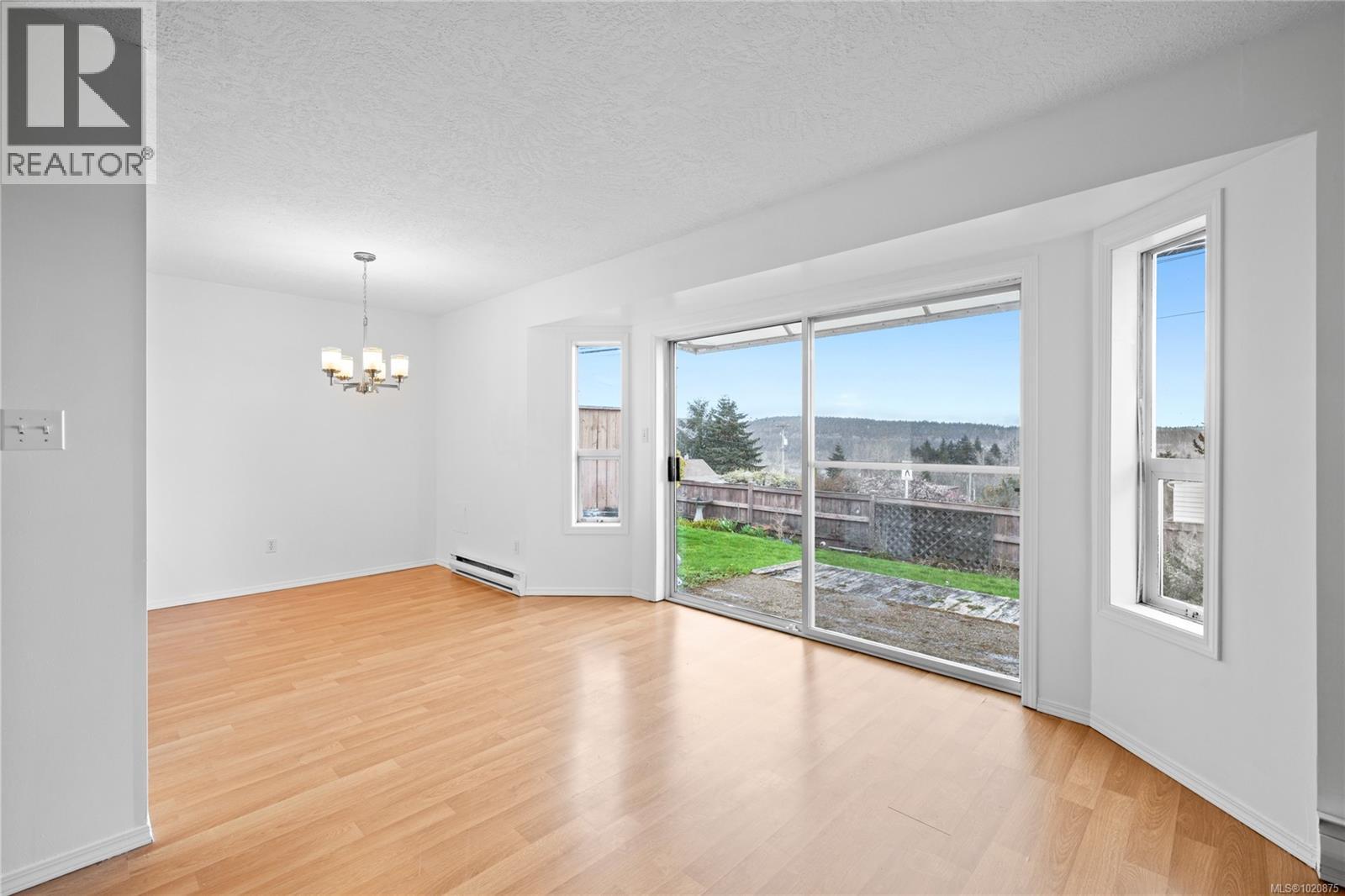 3 100 First Ave, Ladysmith