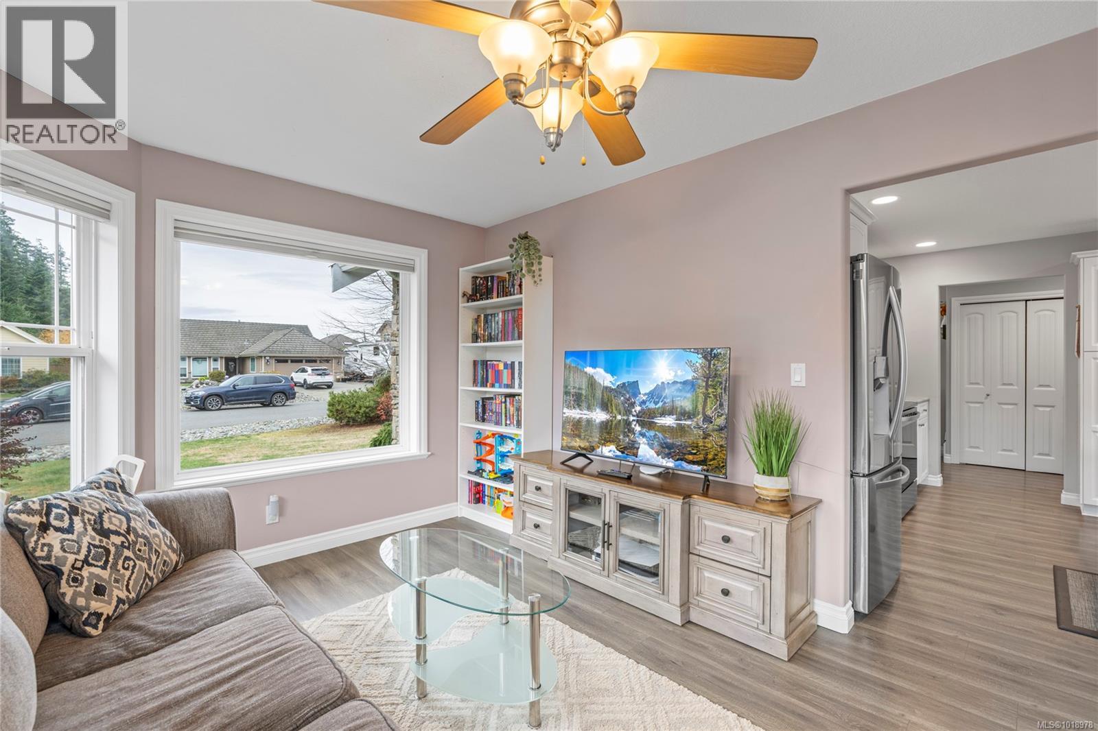 560 Viking Way, French Creek