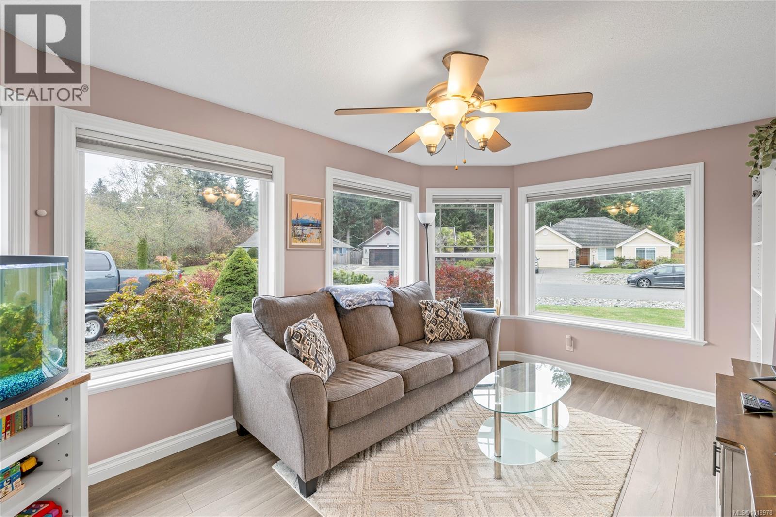 560 Viking Way, French Creek