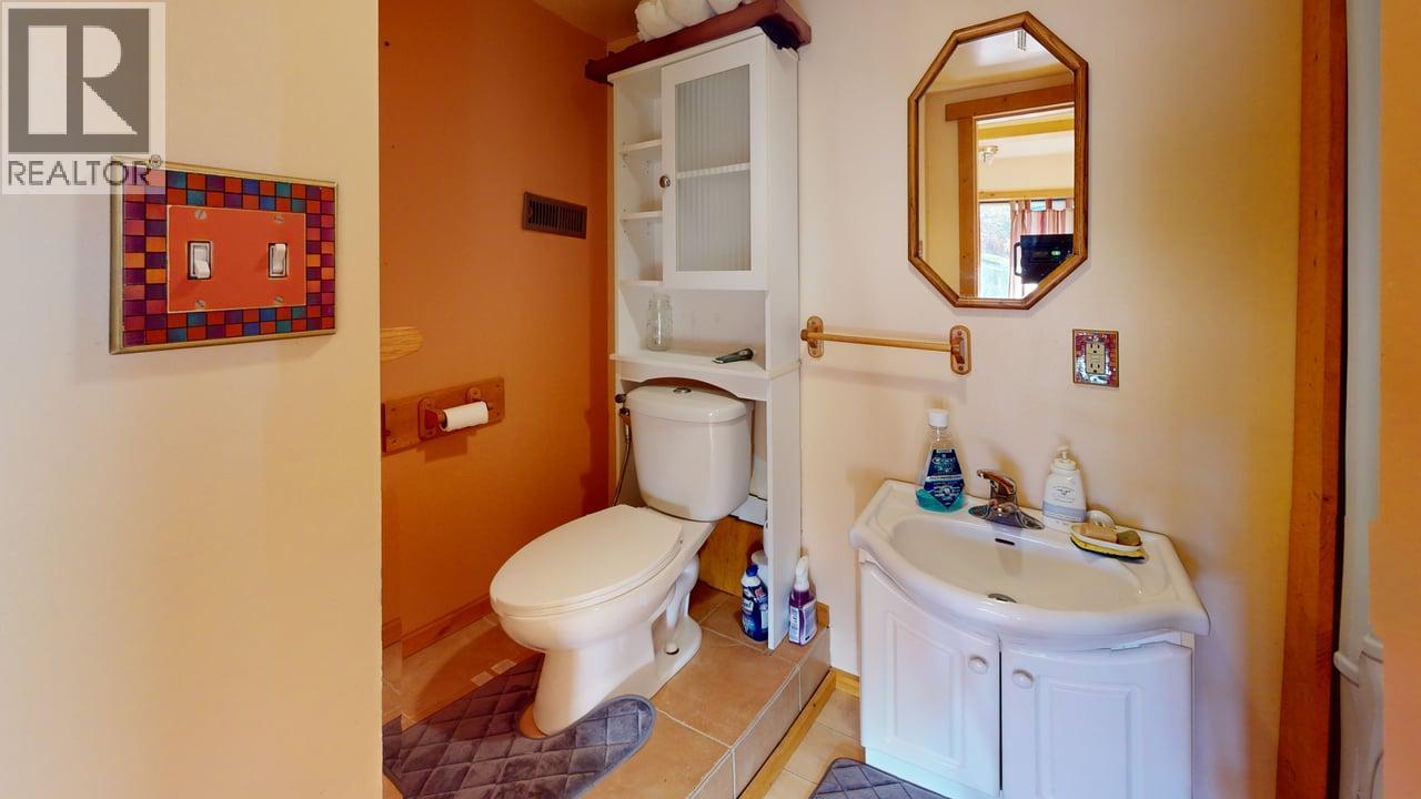 1684 LeRoi Avenue, Rossland