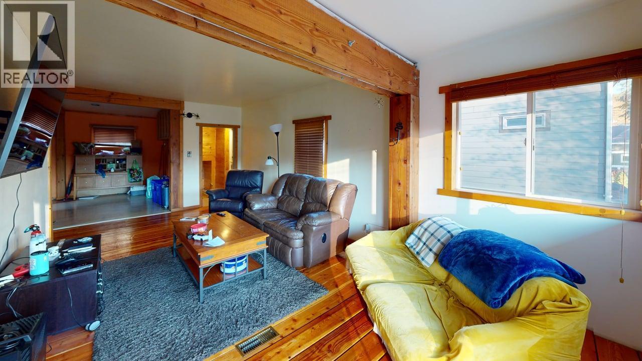 1684 LeRoi Avenue, Rossland