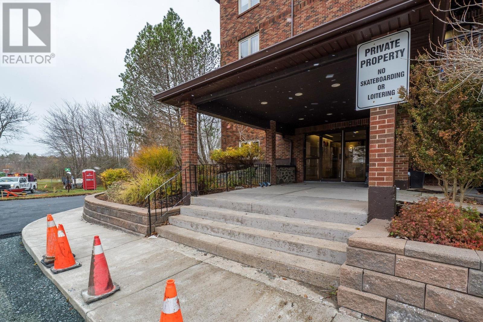 Property 47 of 50 of 403 64 Cumberland Drive