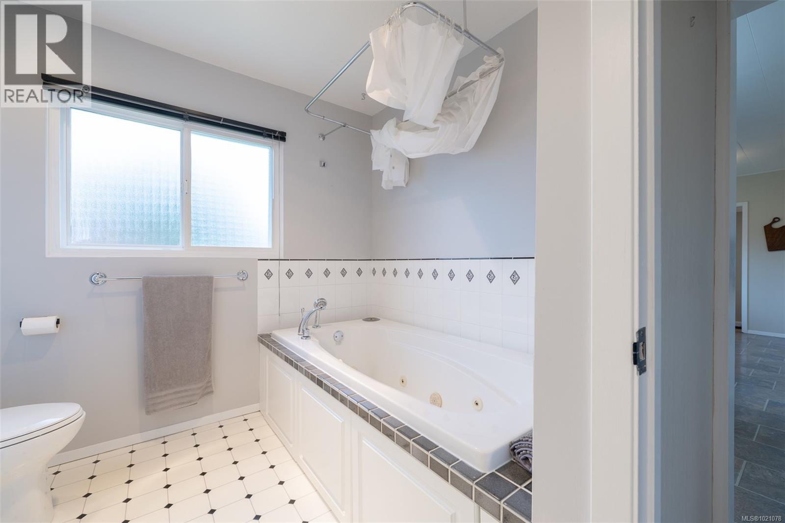 5008 Tebo Ave, Port Alberni