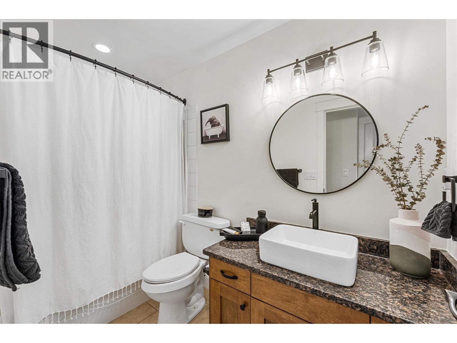 201 2470 Tuscany Drive, West Kelowna