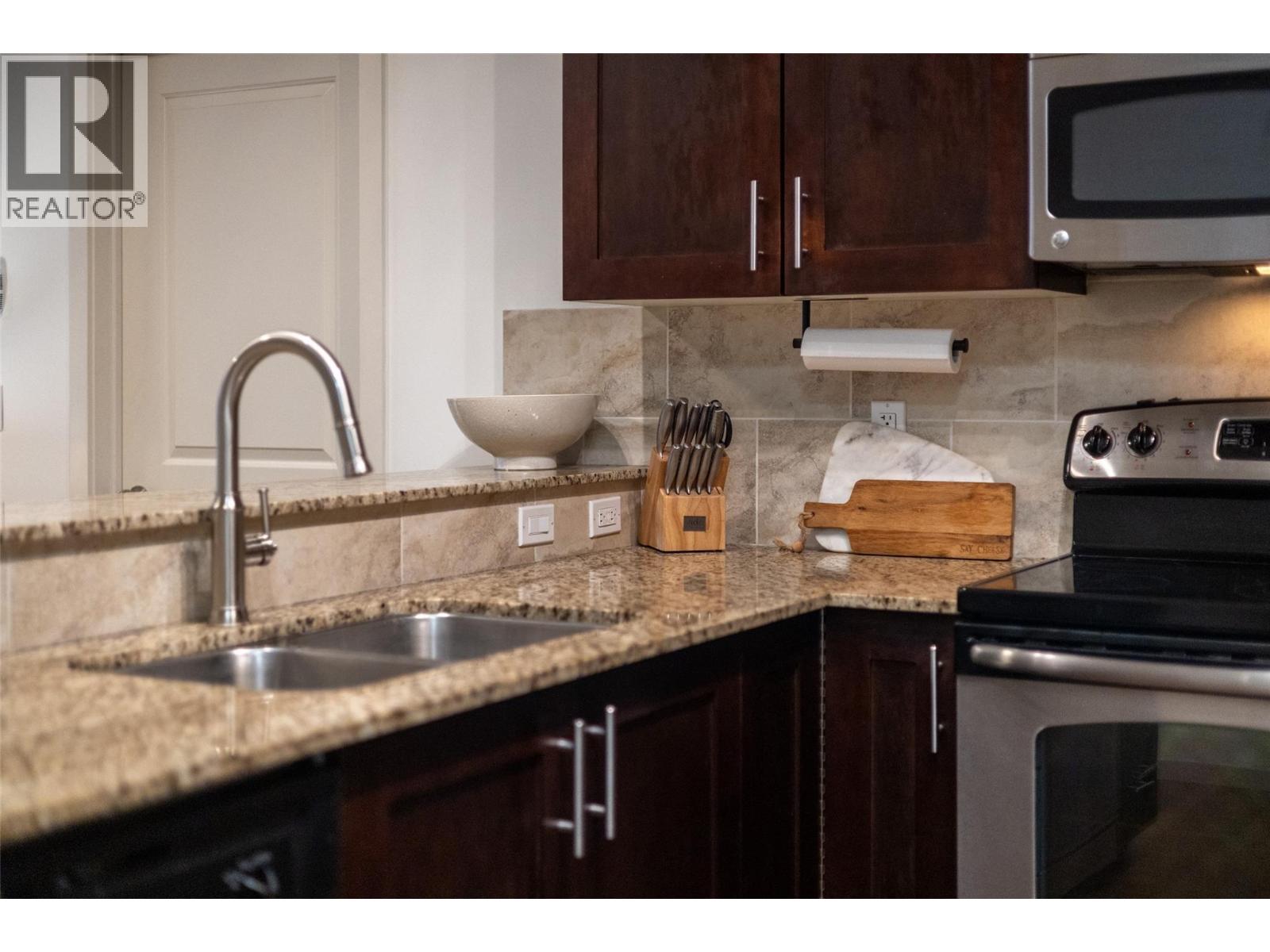 1330 Whitewood Crescent Unit# 104, Sparwood