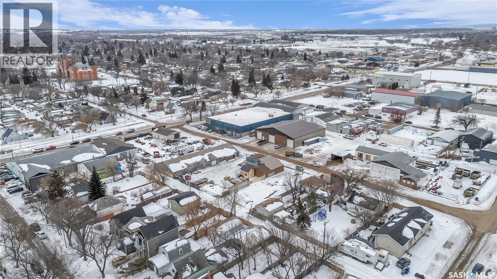 516 K AVENUE S - Photo 4 of 12, Saskatoon, Saskatchewan