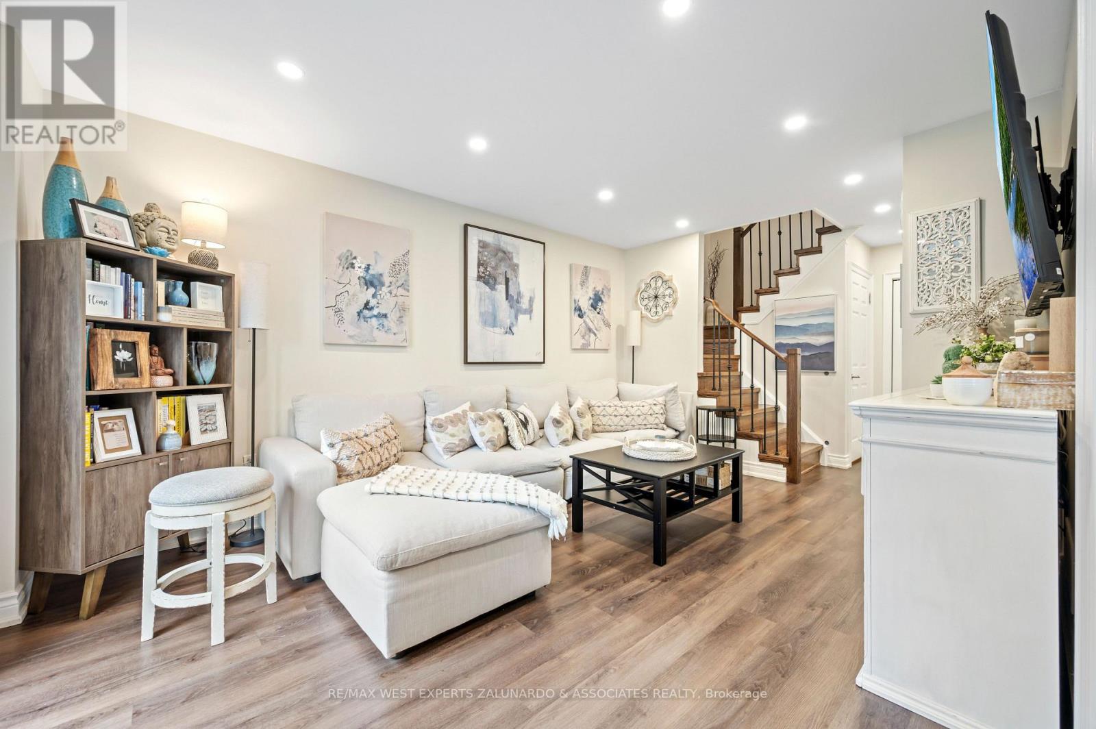 Single Family House for Sale in  WALLACE DRIVE Barrie (Northwest) 