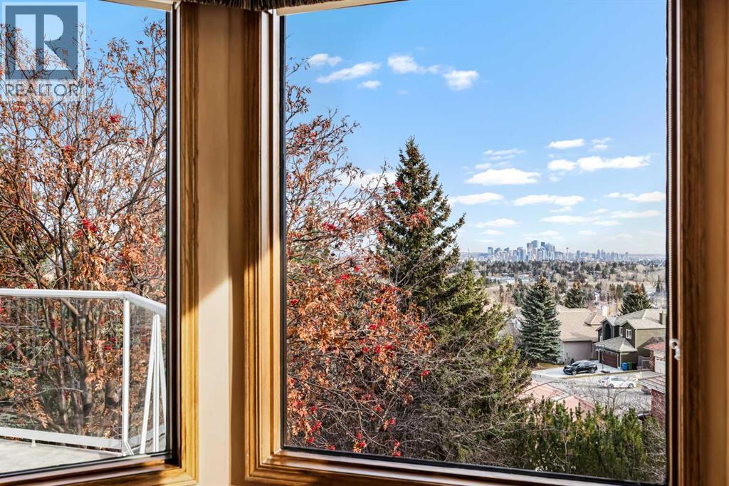 Single Family House for Sale in  Signature Way SW Signal Hill Calgary 