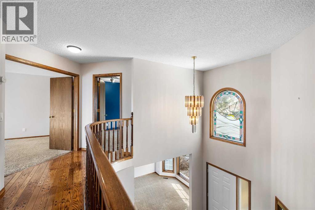 201 Signature Way SW, Calgary, Alberta