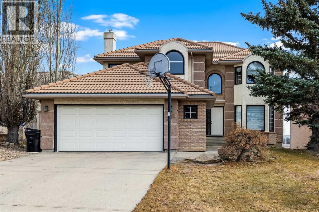 Single Family House for Sale in  Signature Way SW Signal Hill Calgary 