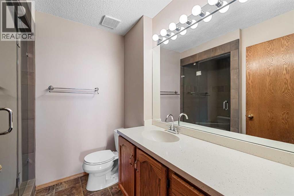 Single Family House for Sale in  Signature Way SW Signal Hill Calgary 