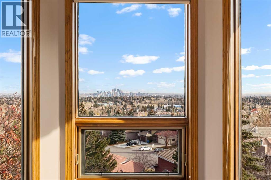 Single Family House for Sale in  Signature Way SW Signal Hill Calgary 