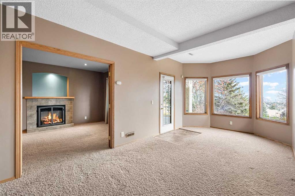 Single Family House for Sale in  Signature Way SW Signal Hill Calgary 