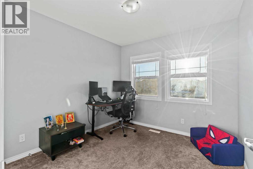 Single Family House for Sale in  Legacy Glen Common SE Legacy Calgary 