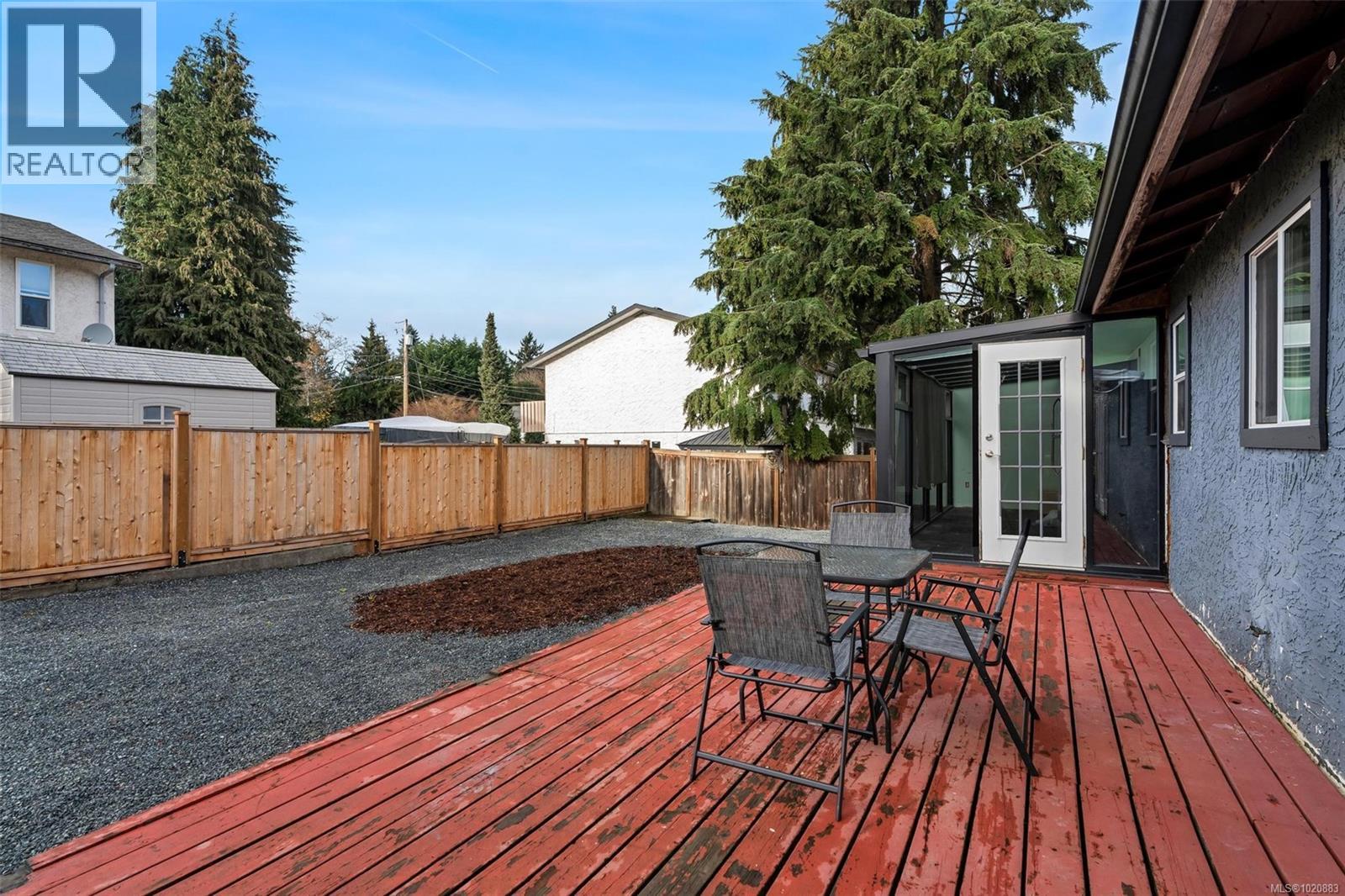  2260 Sooke Road, Colwood