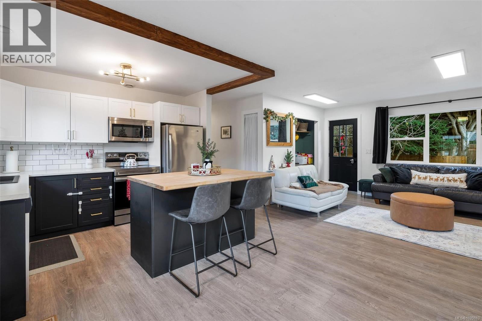  2260 Sooke Road, Colwood