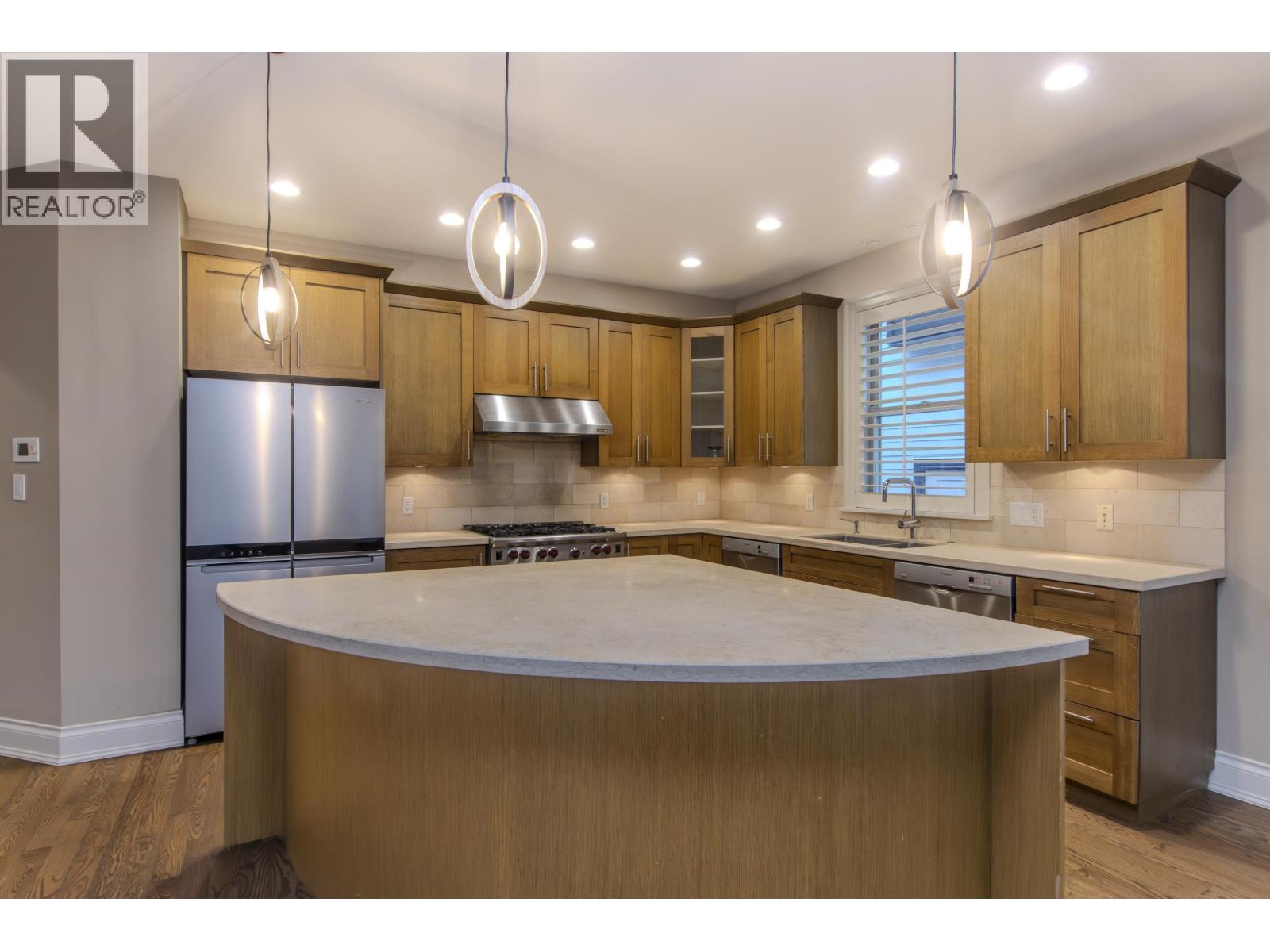 40899 THE CRESCENT, Squamish