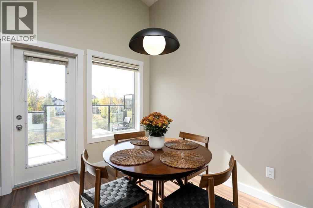 Single Family House Bi-level for Sale in  Mt Sunburst Crescent W Sunridge Lethbridge 