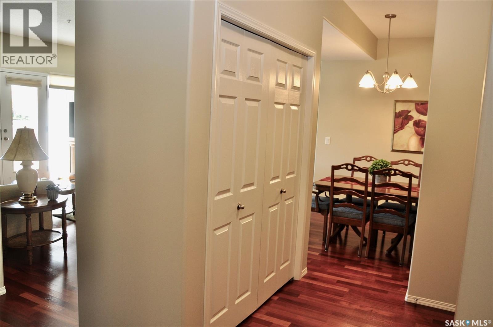 Single Family House Low rise for Sale in   Heritage VIEW Saskatoon 