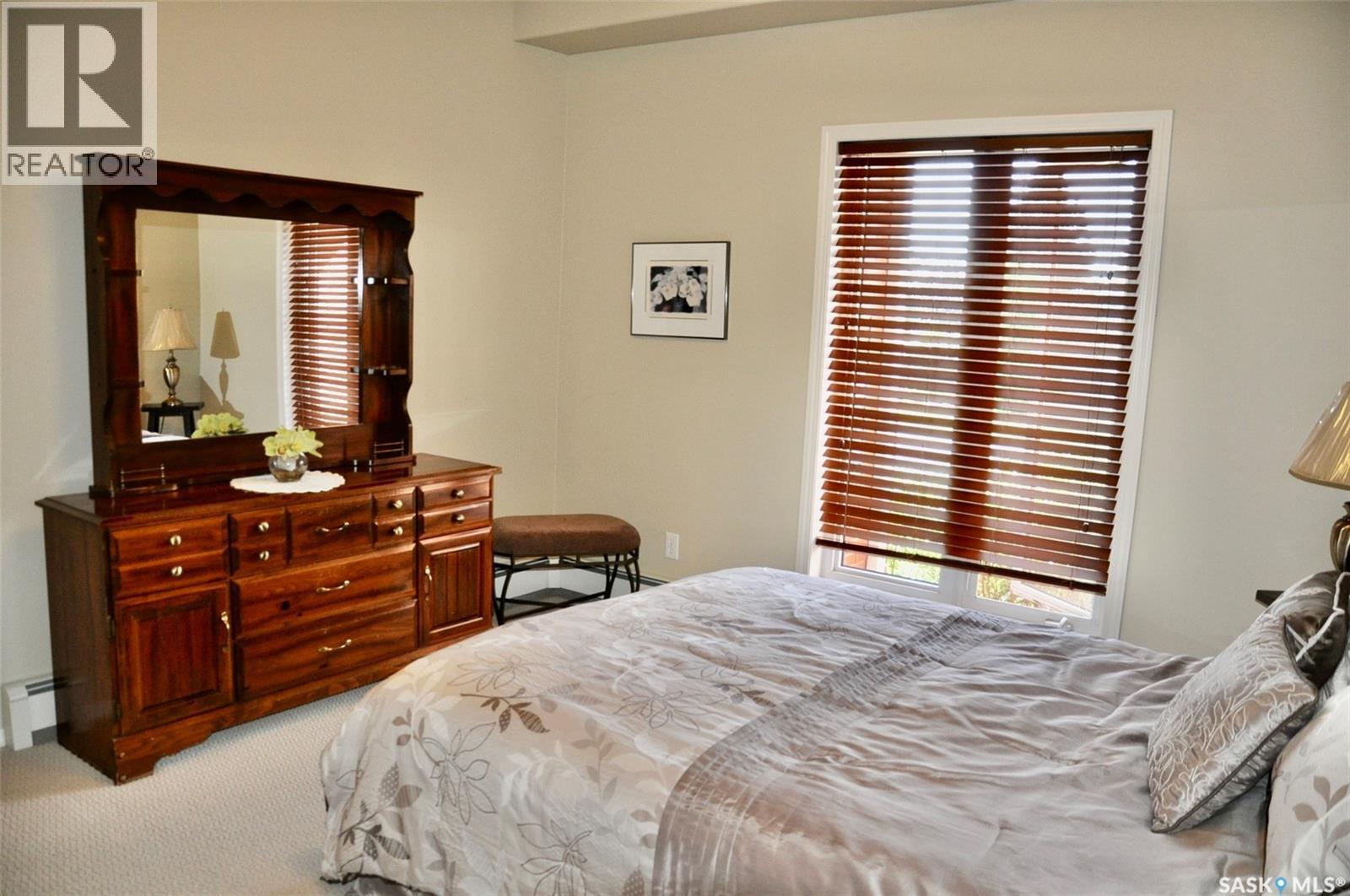 Single Family House Low rise for Sale in   Heritage VIEW Saskatoon 