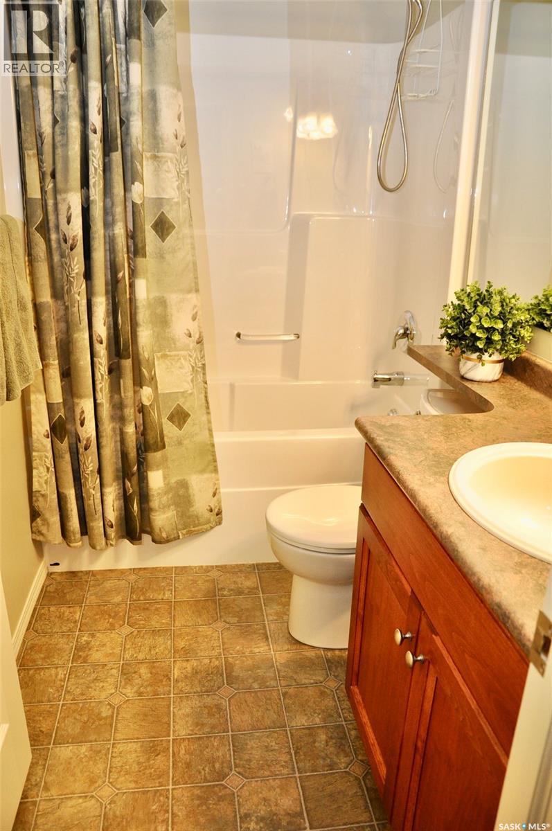 Single Family House Low rise for Sale in   Heritage VIEW Saskatoon 