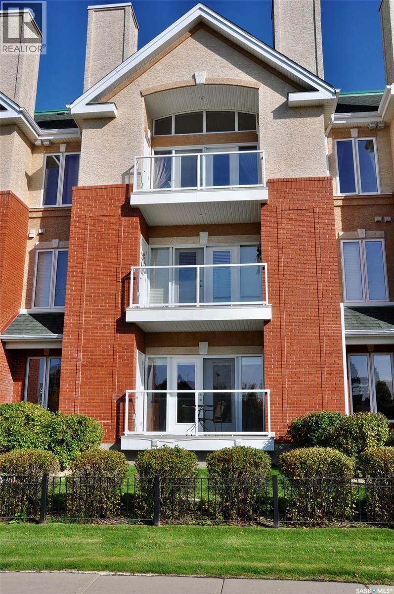 Single Family House Low rise for Sale in   Heritage VIEW Saskatoon 